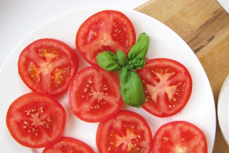 西红柿可抗癌与什么食物搭配抗癌效果加倍？【2】