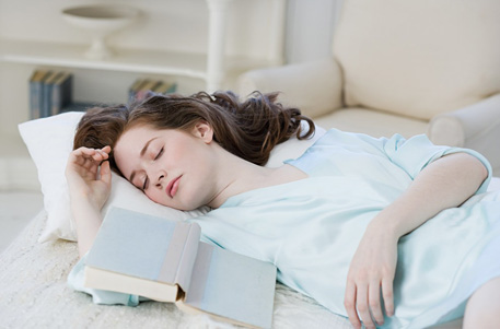 养生须知：哪种睡姿可让人更长寿？
