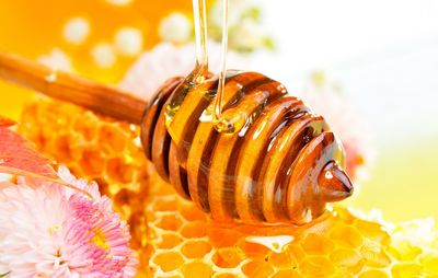 喝蜂蜜10误区：晨起喝不利吸收睡前喝易发胖【3】