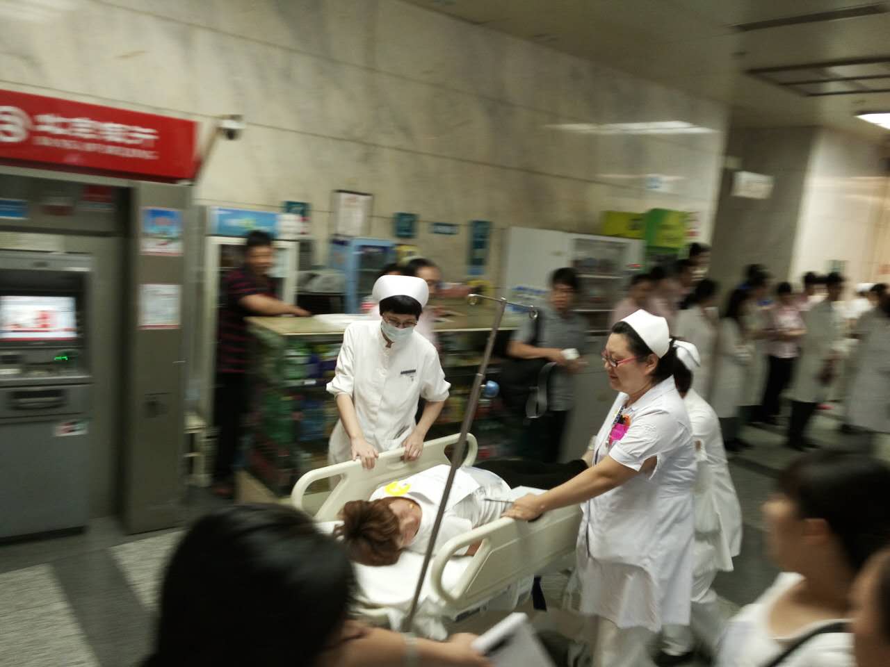 应急功夫在平时北京友谊医院开展应急演练（组图）健康卫生频道