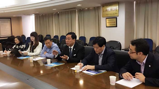 机构协会副会长兼秘书长郝德明,办公室主任张平,信息中心主任陈晓满