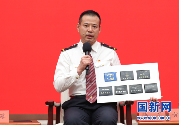 见证从驾驶时速40公里到350公里！来自五位铁路党员代表真实讲述