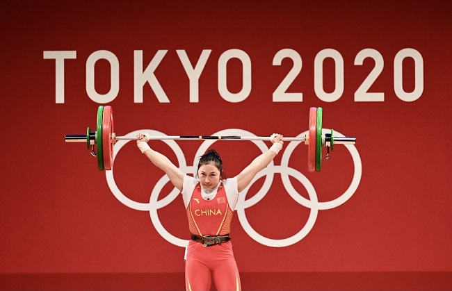 东京奥运会举重女子55公斤级 中国选手廖秋云夺得银牌