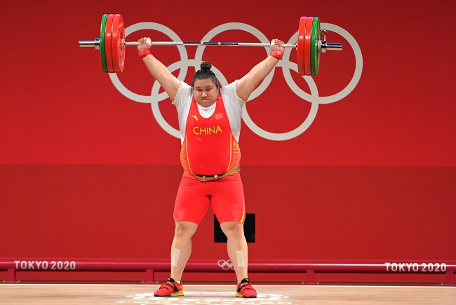 东京奥运会举重女子87公斤以上级：李雯雯创奥运纪录夺金
