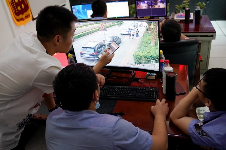 非法向未成年人出租游戏账号，南京警方斩断网络黑手
