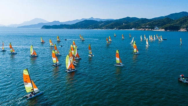 2021中国家庭帆船赛深圳站扬帆 刷新该站参赛人数纪录