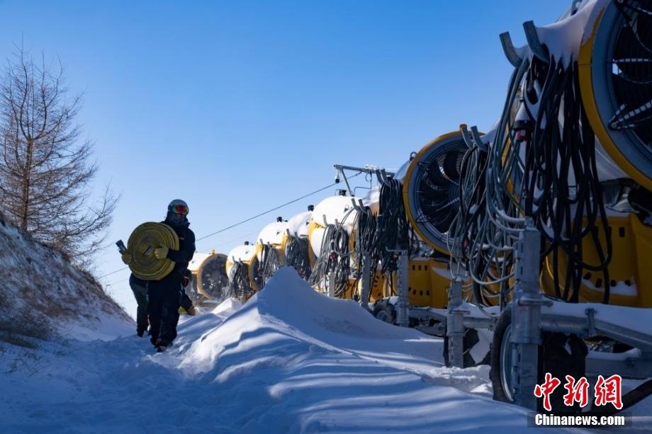 延庆赛区开造“冬奥雪” 预计1月中旬完成所有造雪任务