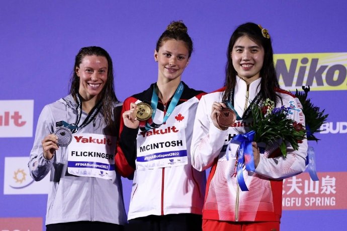 奥运新周期 中国再出发丨世锦赛：张雨霏200蝶收获铜牌 中国女子4×200米自由泳接…
