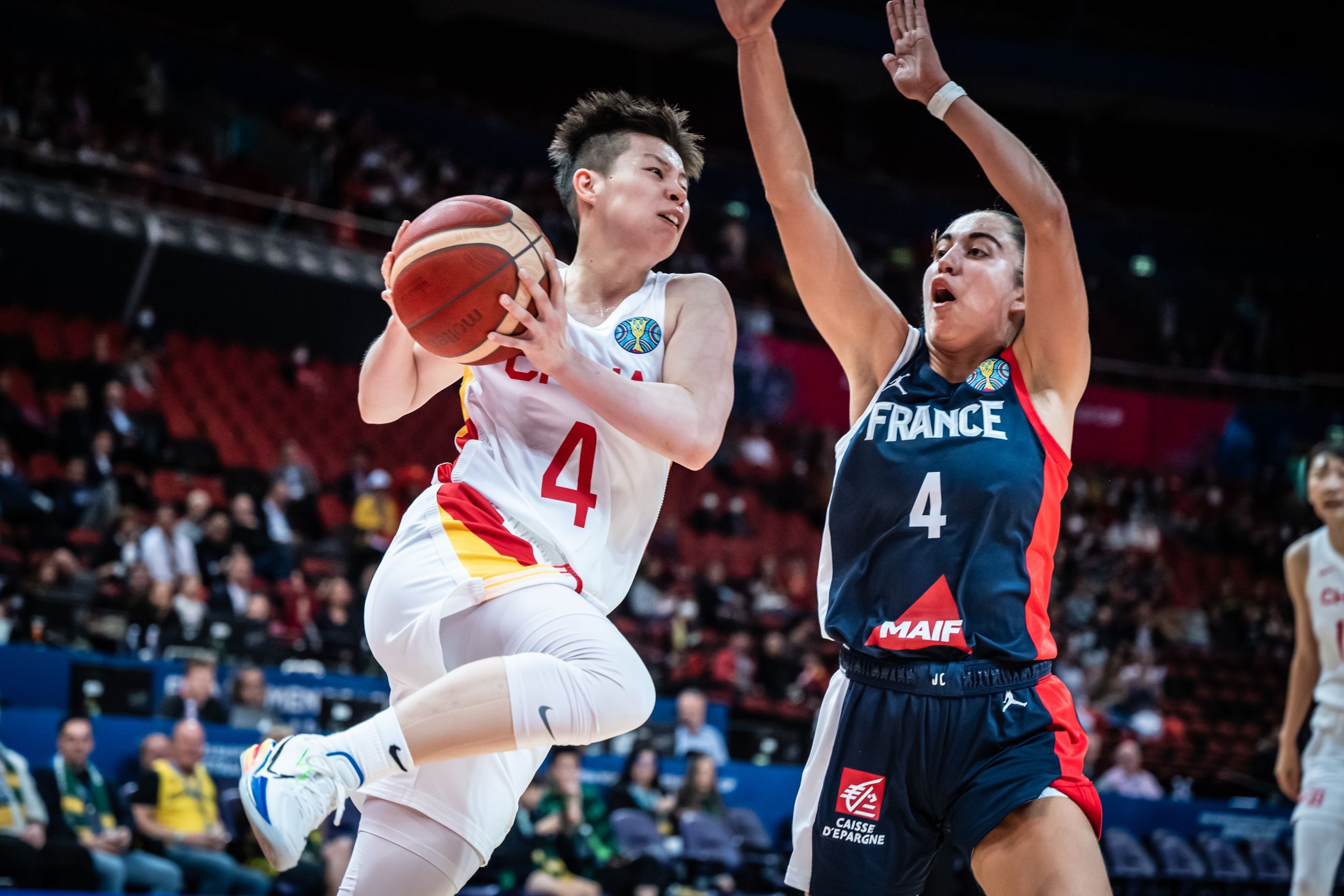 全力备战巴黎奥运会丨女篮世界杯 中国战胜法国晋级四强