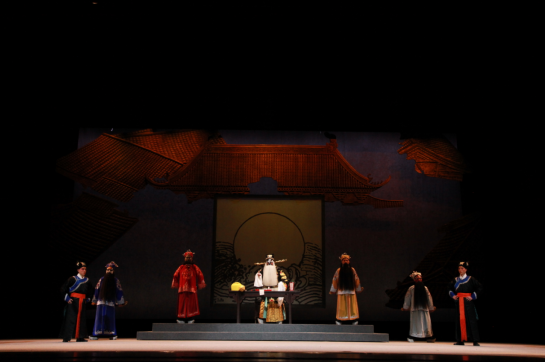 新创柳子戏《老青天》在北京梅兰芳大剧院上演