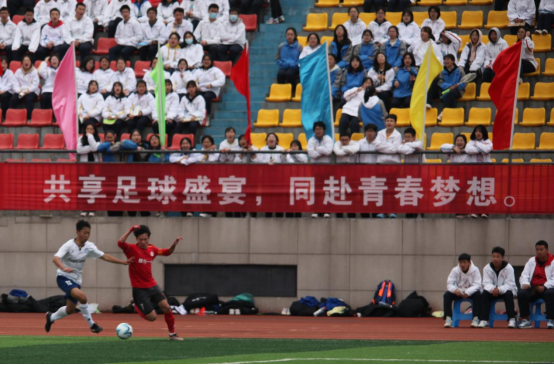 中国青少年足球联赛升级 校园足球唱起“主旋律”