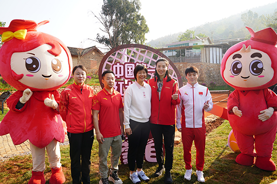 “中国第一块红土网球场”获得认证