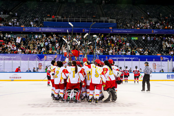 女子冰球世锦赛丨中国队2:0力克奥地利队 四战全胜提前升入顶级组