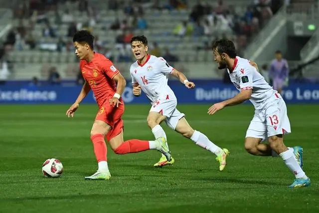 国足亚洲杯首战0:0平塔吉克斯坦队 扬科维奇表示全力从小组赛突围