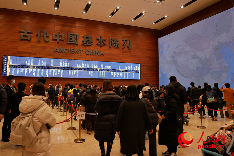 王春法代表：办好展览、做好服务、讲好故事 让“博物馆热”持续升温