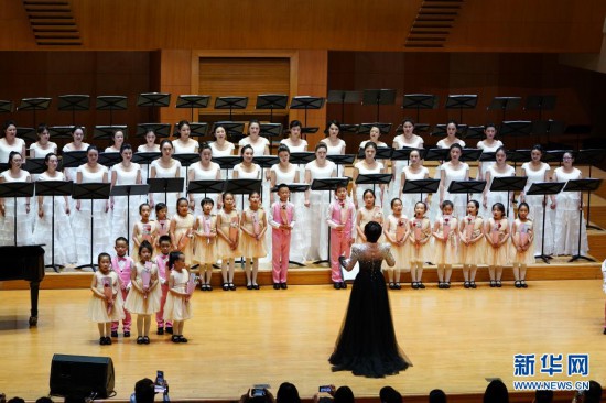 流行碰撞经典 北京音乐厅开唱