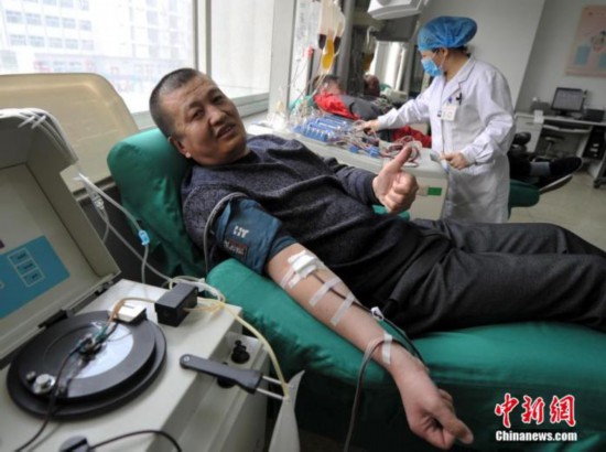 中国无偿献血居全球前列 你曾为爱伸出手臂吗？