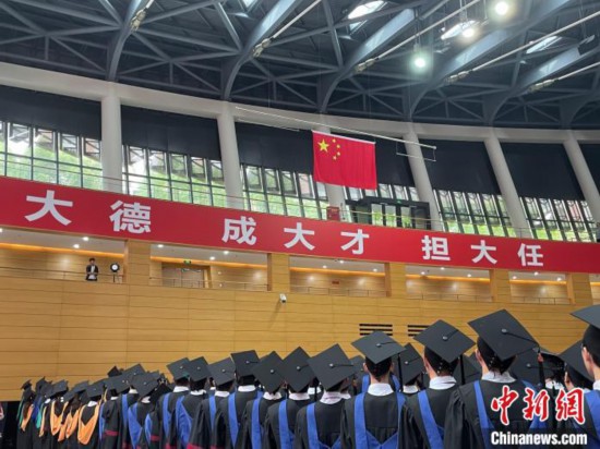 上海科技大学2021届毕业典礼 郑莹莹 摄