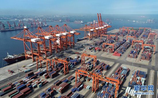 唐山港今年上半年集装箱吞吐量同比增长11.79％