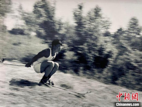 83岁滑雪冠军的冰雪不了情：跨越半个世纪依然在追梦