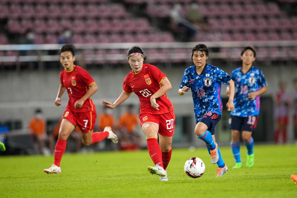 中国女足0：0战平日本队 获得东亚杯亚军